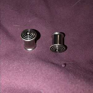 Size 00g silver swirl double flare gauges